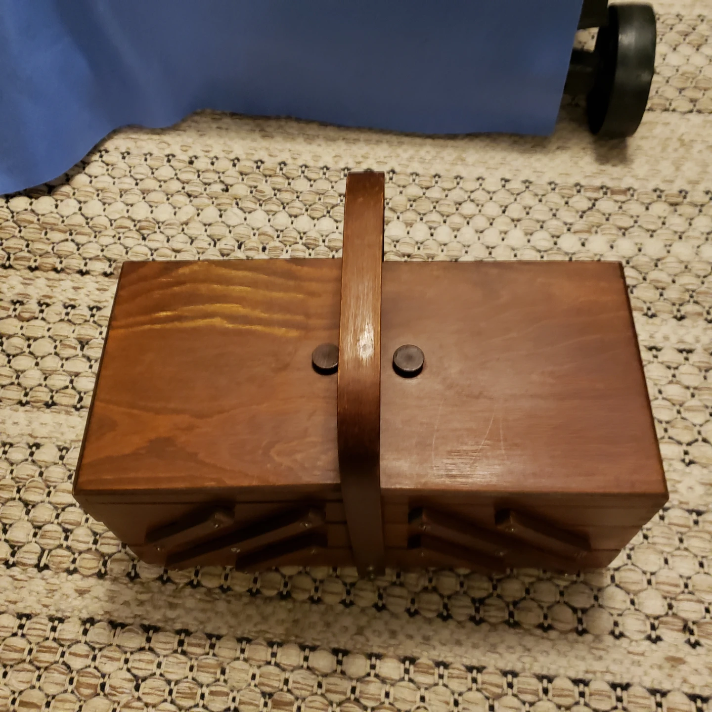 Wooden Sewing Box with Handle - photo 2