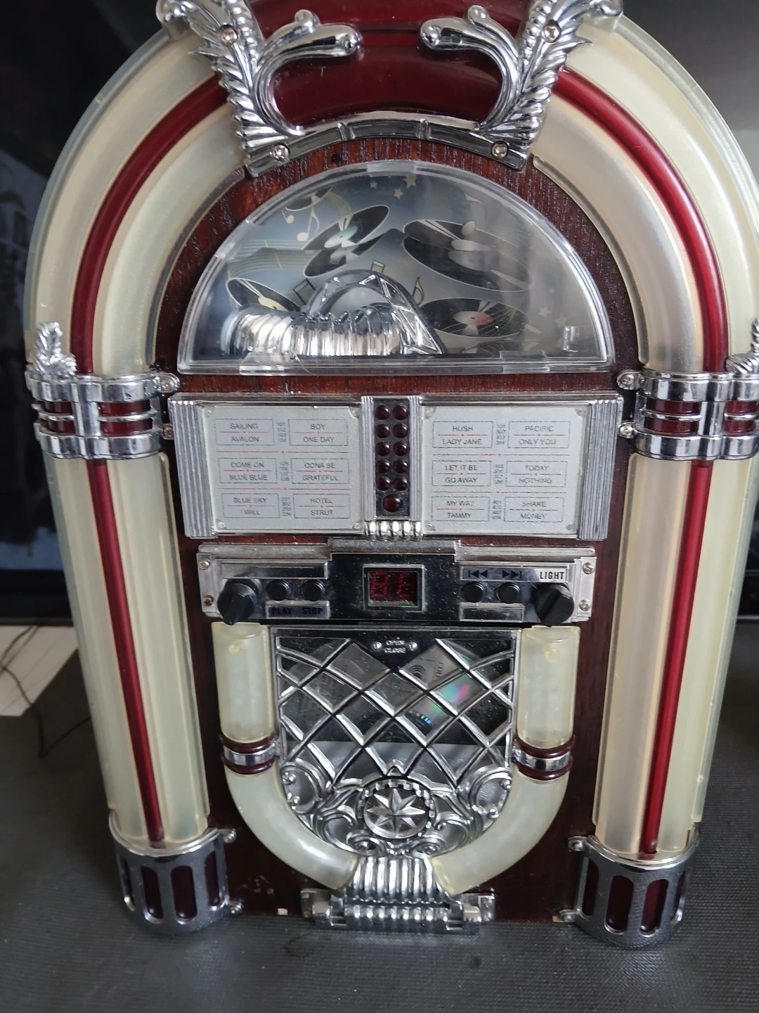 Retro Jukebox Radio