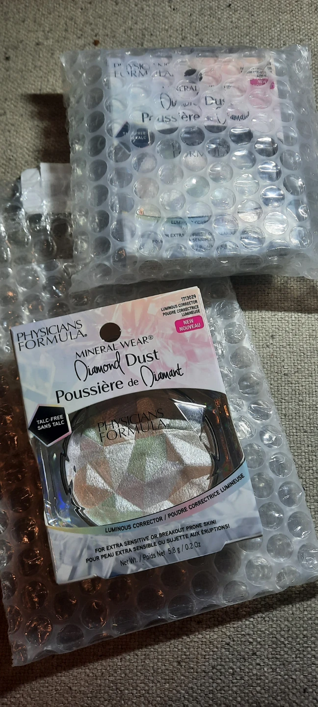 New x2 Physicians Formula MineralWear Diamond Luminous Corrector - photo 3