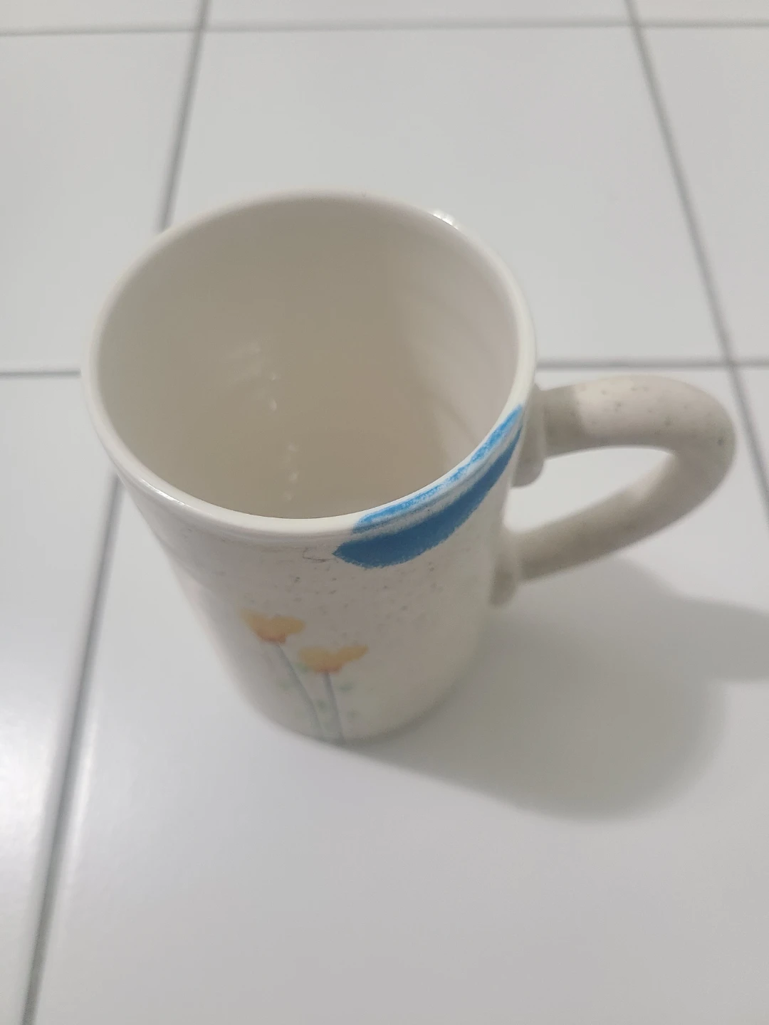 Hand-painted floral mug - photo 2
