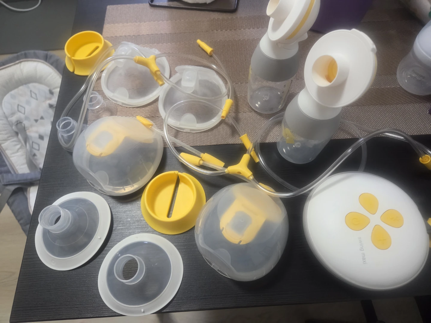 Medela Swing Maxi Double Electric Breast Pump