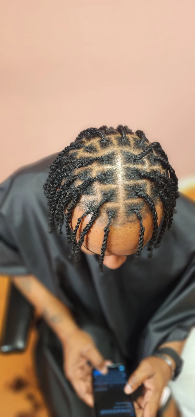 Men's Cornrows Hair Styling Service - photo 2