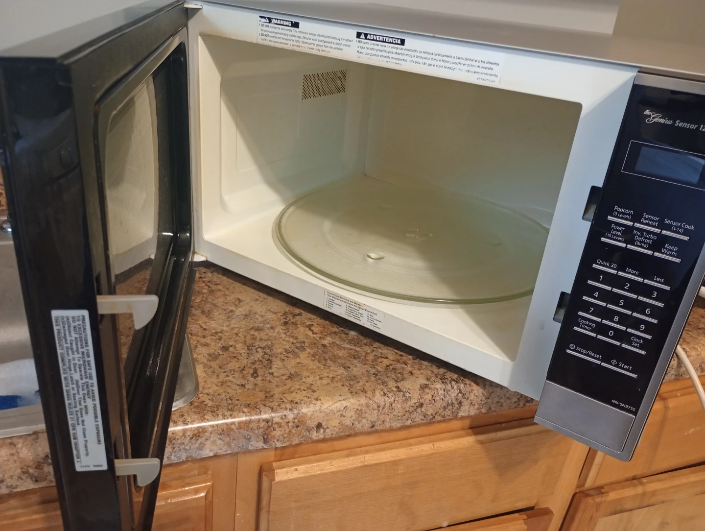 Panasonic Genius Sensor 1200W Microwave Oven