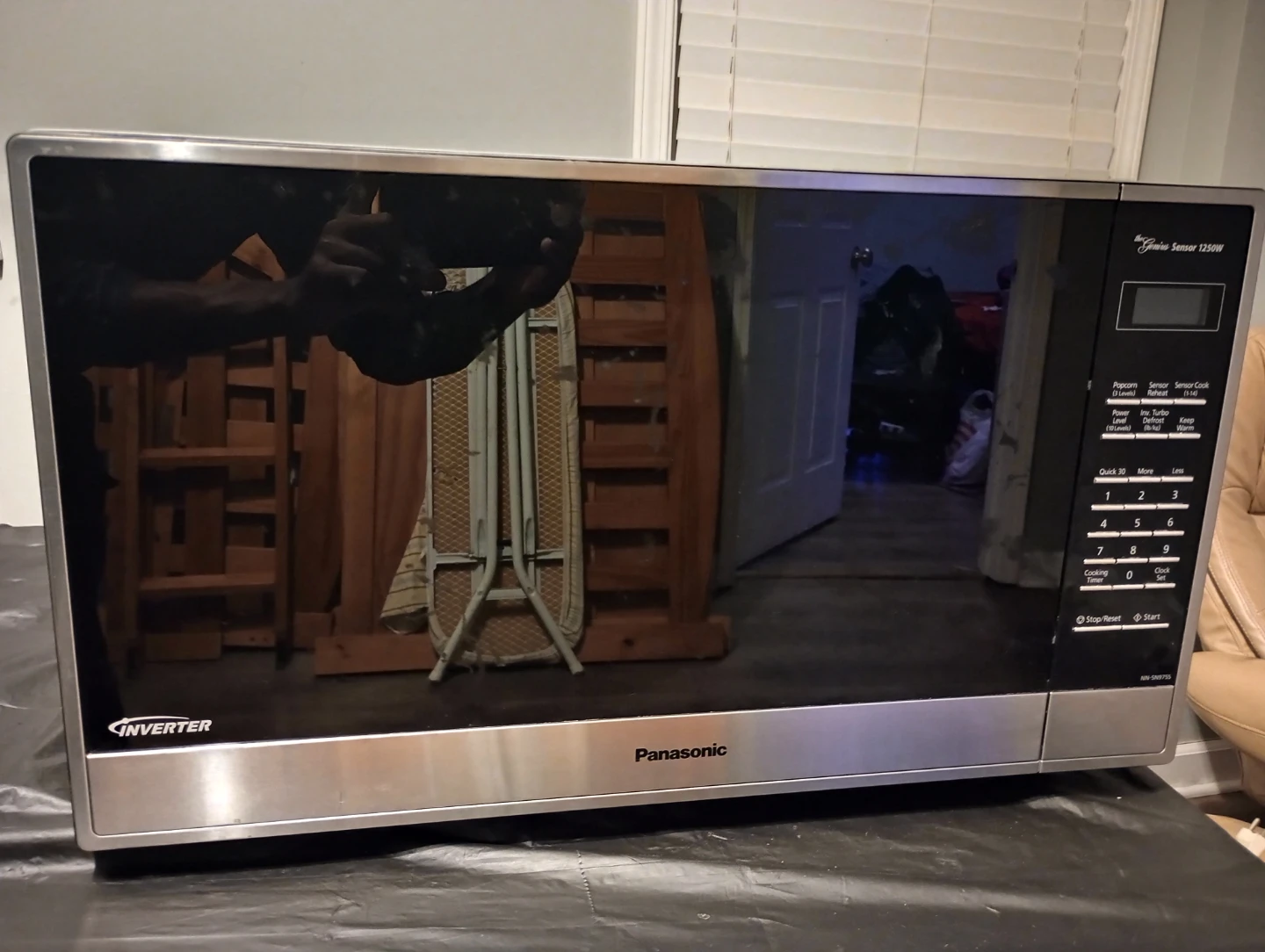 Panasonic Genius Sensor 1200W Microwave Oven - photo 2