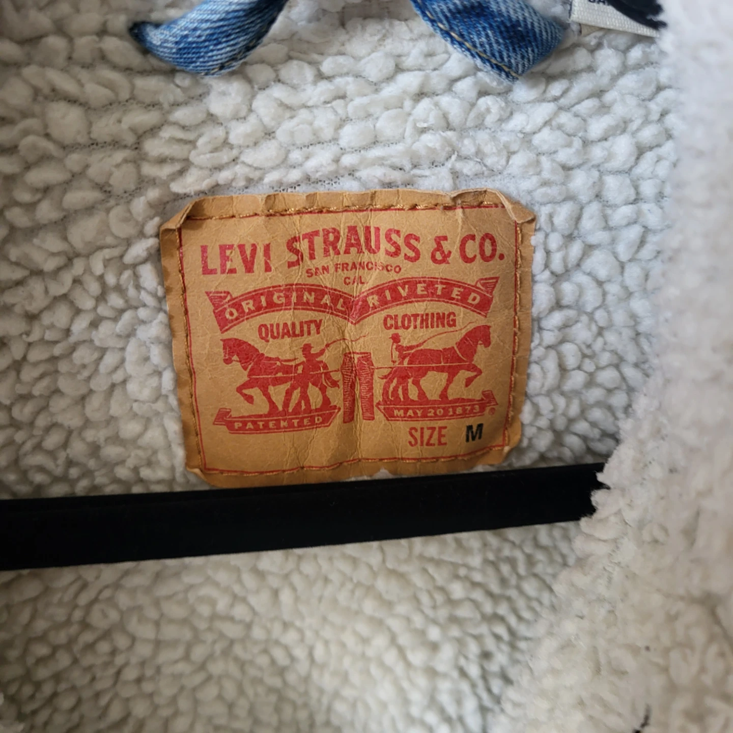 Levi Strauss & Co. Sherpa Lined Denim Trucker Jacket - Size M - photo 3
