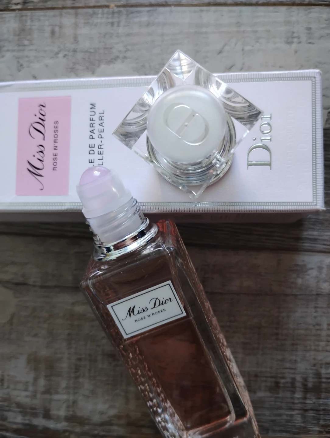Miss Dior Rose N' Roses Roller-Pearl Eau de Parfum - photo 4