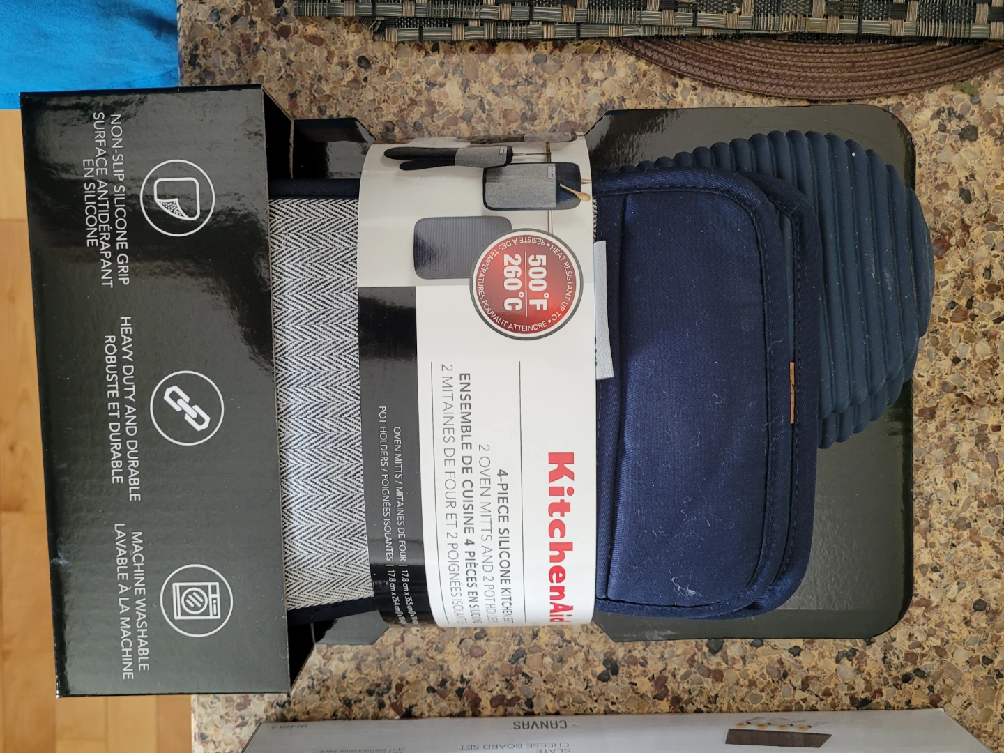 KitchenAid 4-Piece Silicone Oven Mitts and Pot Holder Set