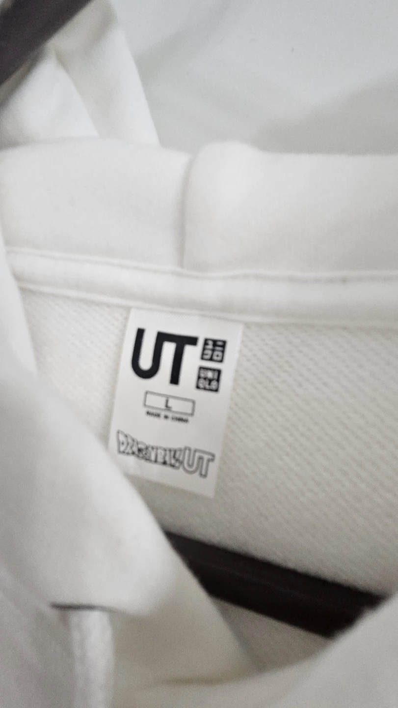 Uniqlo UT 'Dragon Ball Z' Frieza Graphic Hoodie - photo 4