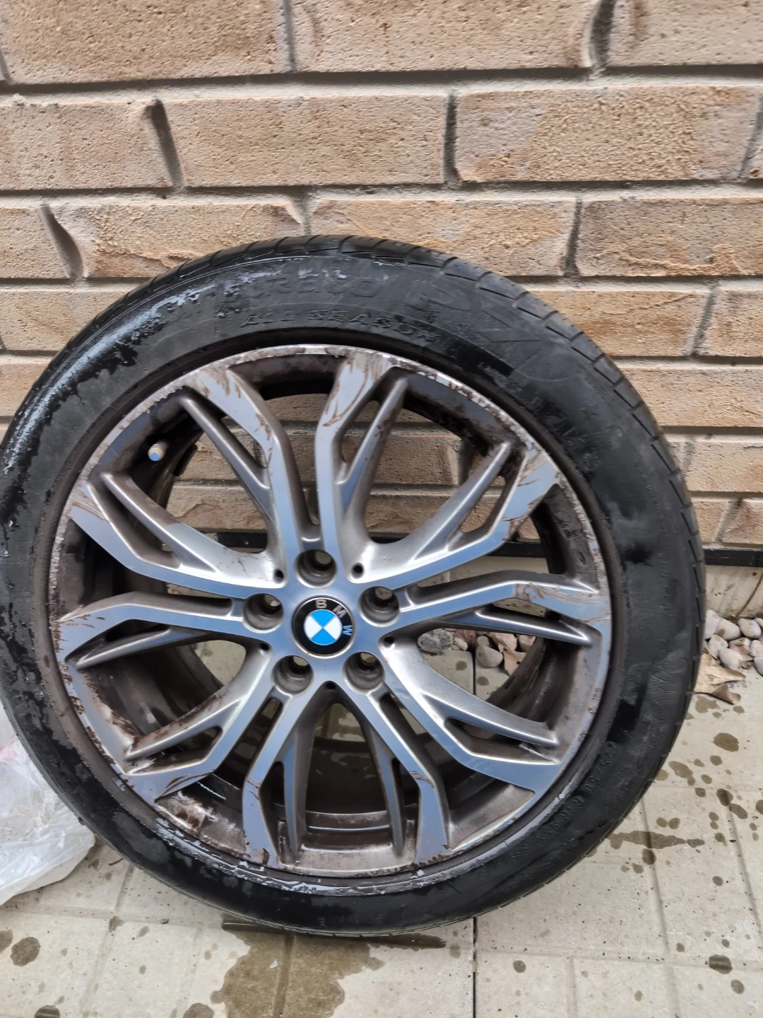 Set of 4 2016 BMW X1 all season tires with rims