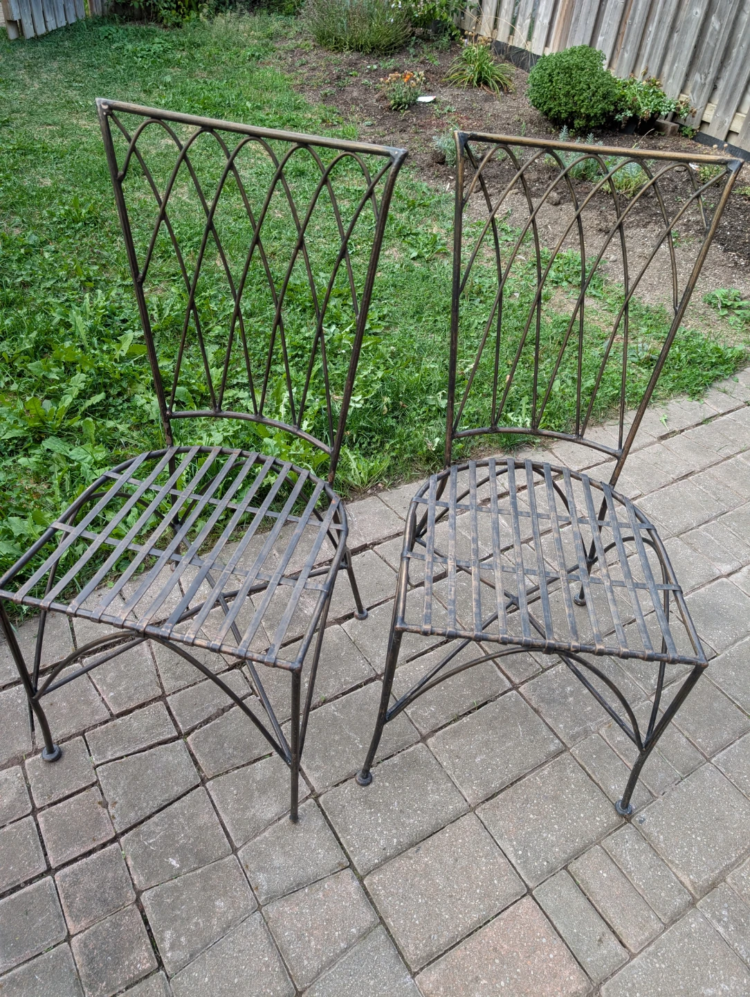 Metal patio table and chairs set. 30 ins all around 29ins Depth - photo 2
