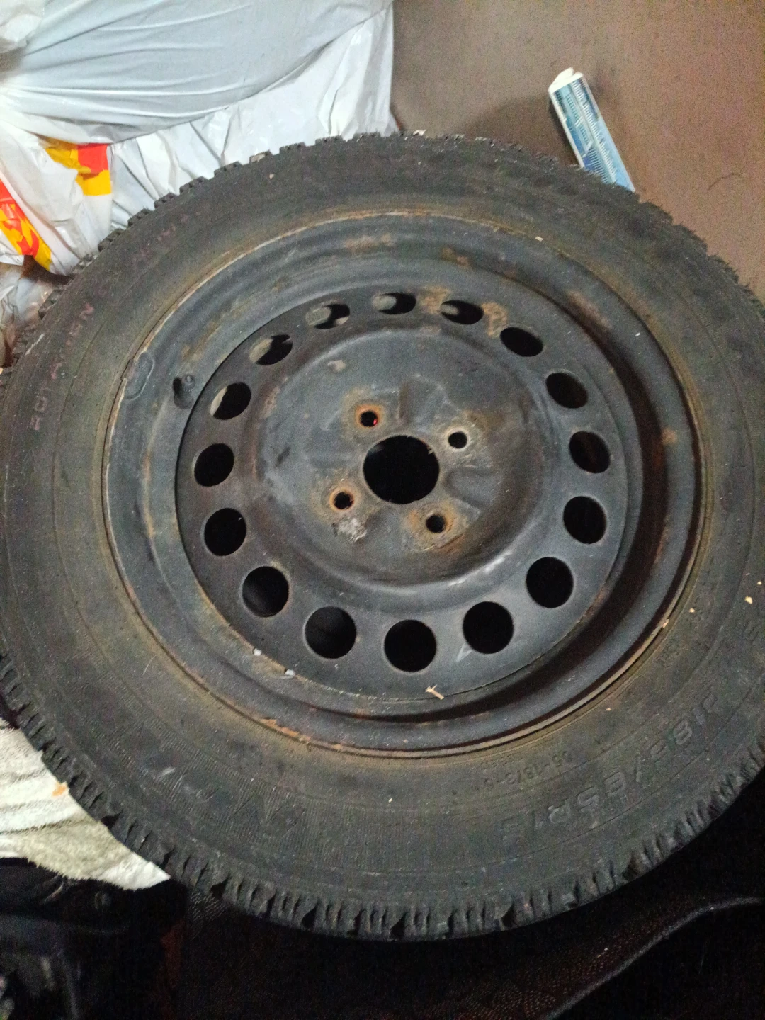 Winter Tire on Rim set of 4 - photo 2