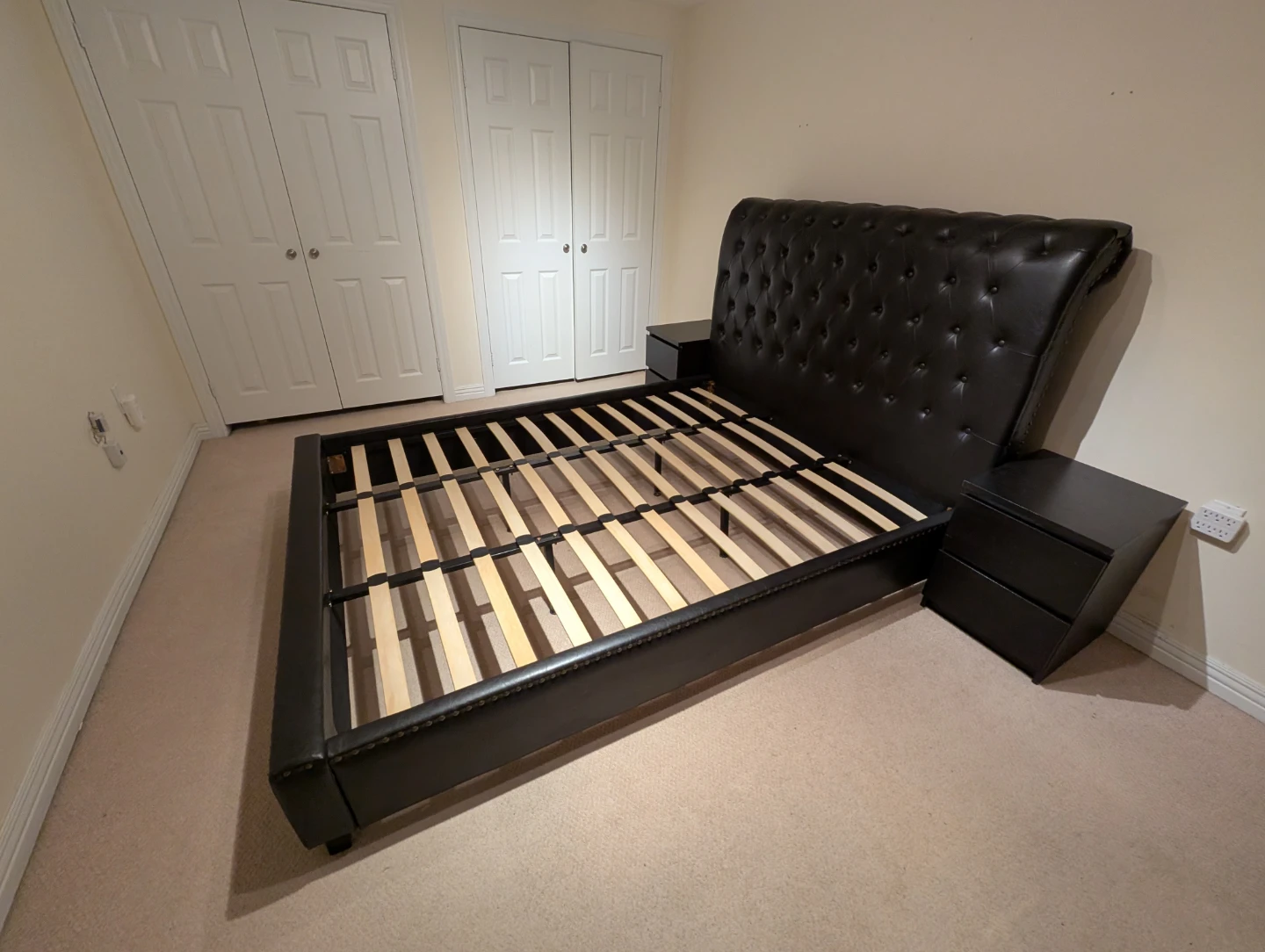 Queen bedroom set - photo 2