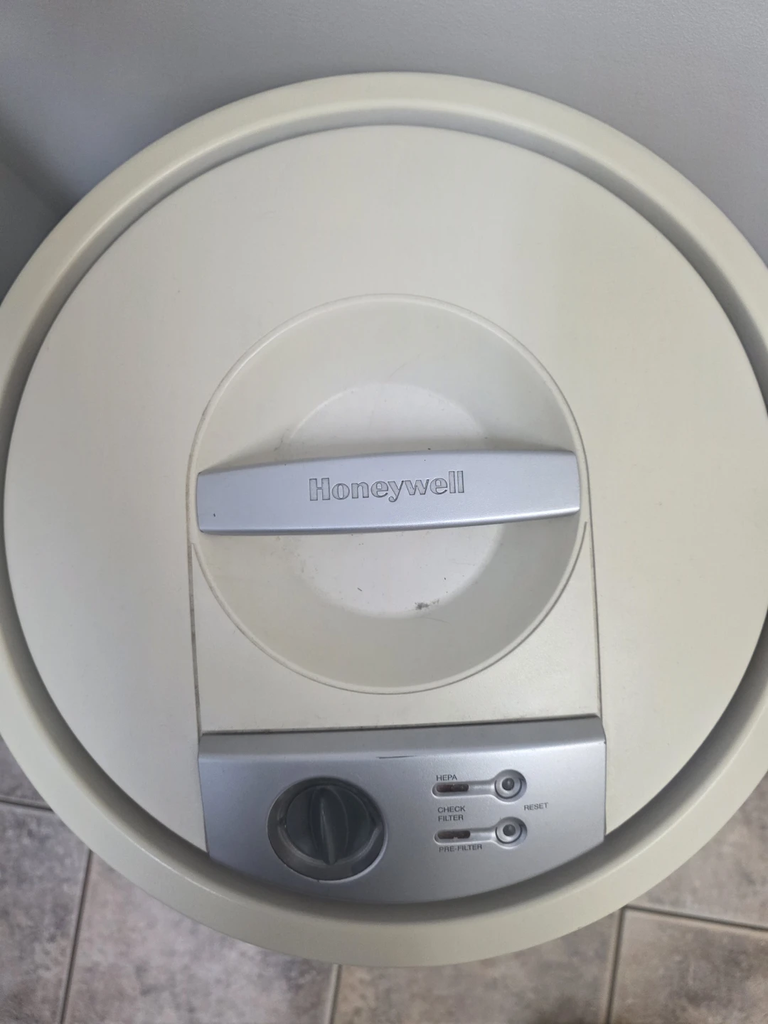 Honeywell Air Purifier - photo 2