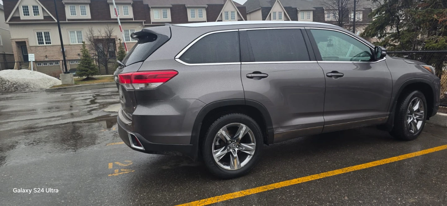 Grey Toyota Highlander SUV