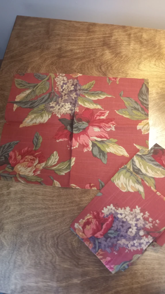 Floral Table Runner and Placemat Set - photo 3