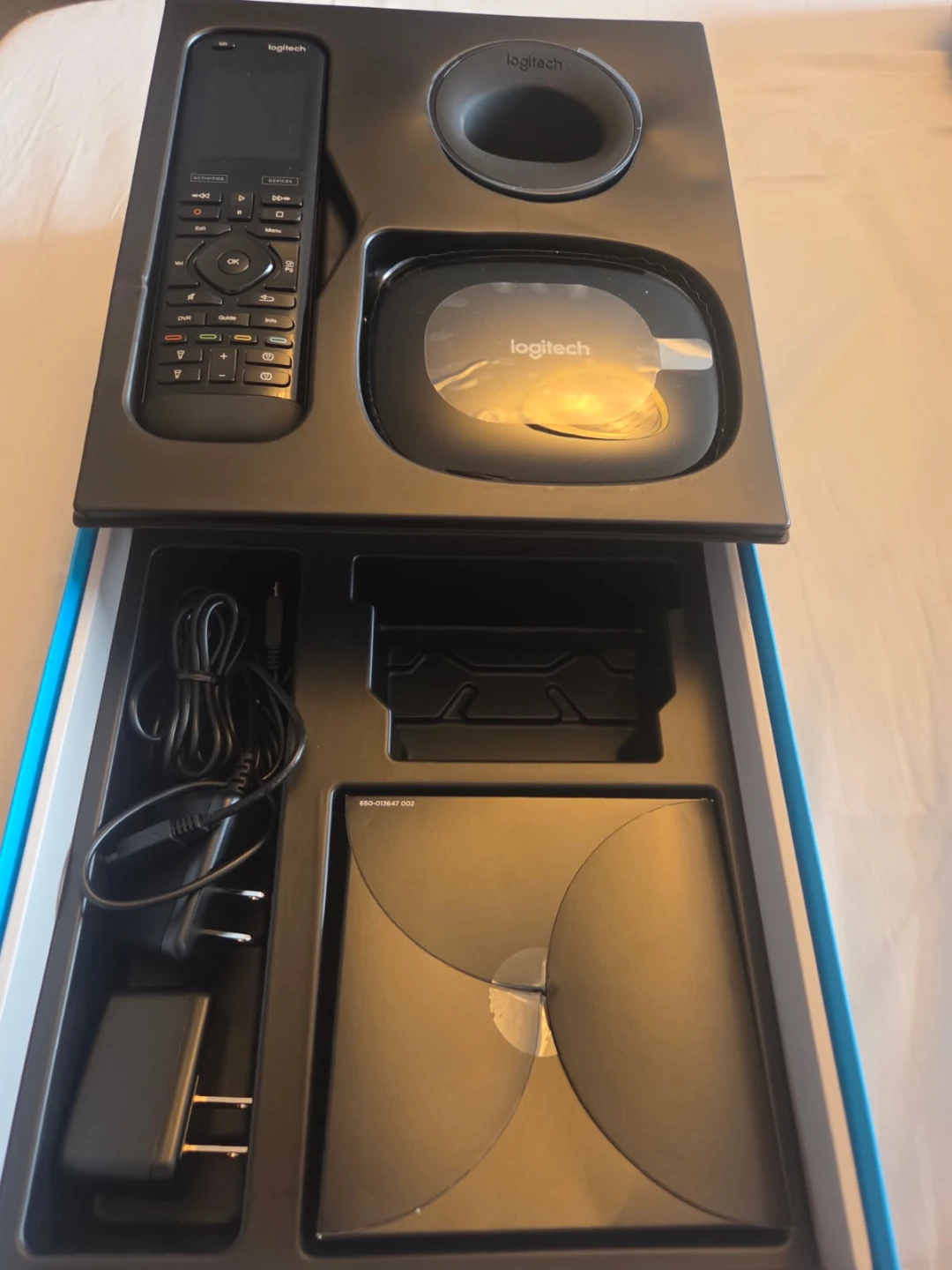 Logitech Harmony Elite Remote & Hub - photo 5