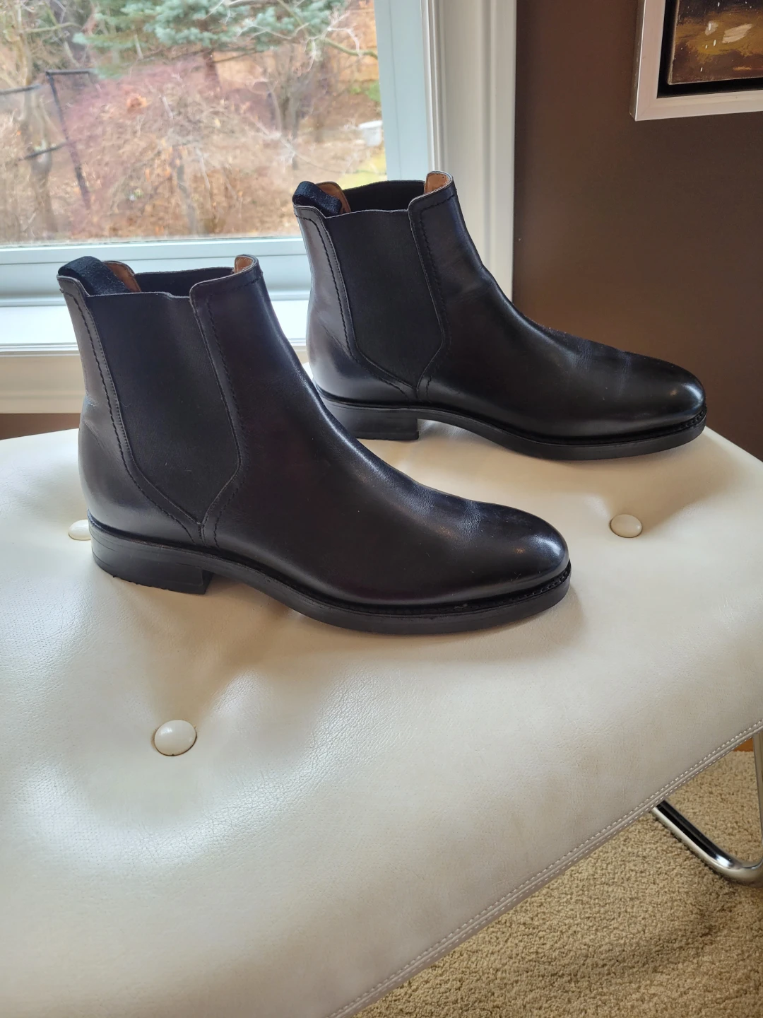 Practically New LOADING Black Leather Chelsea Boots - photo 5