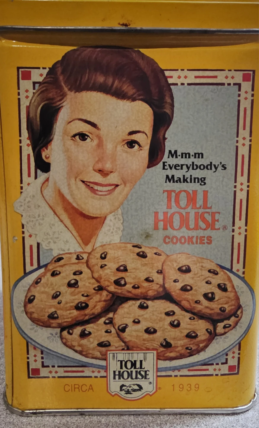 Nestle Toll House Original Chocolate Chip Cookie Tin - photo 3
