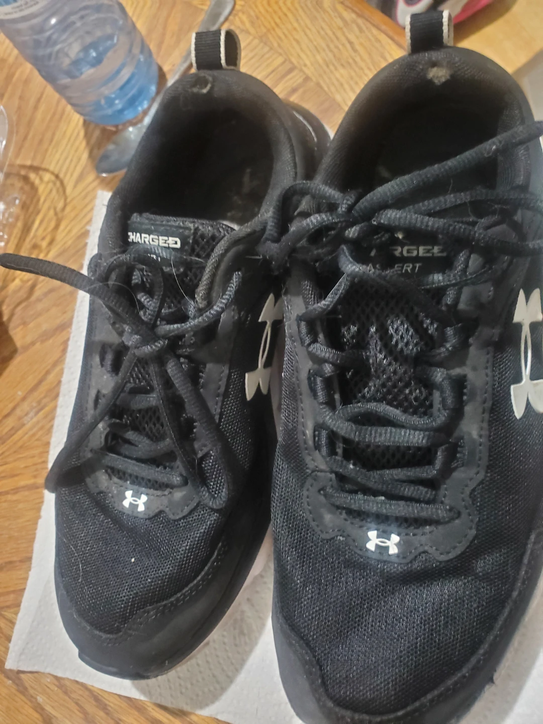 Under Armour Charged Assert 9 Black Running Shoes - Size 10