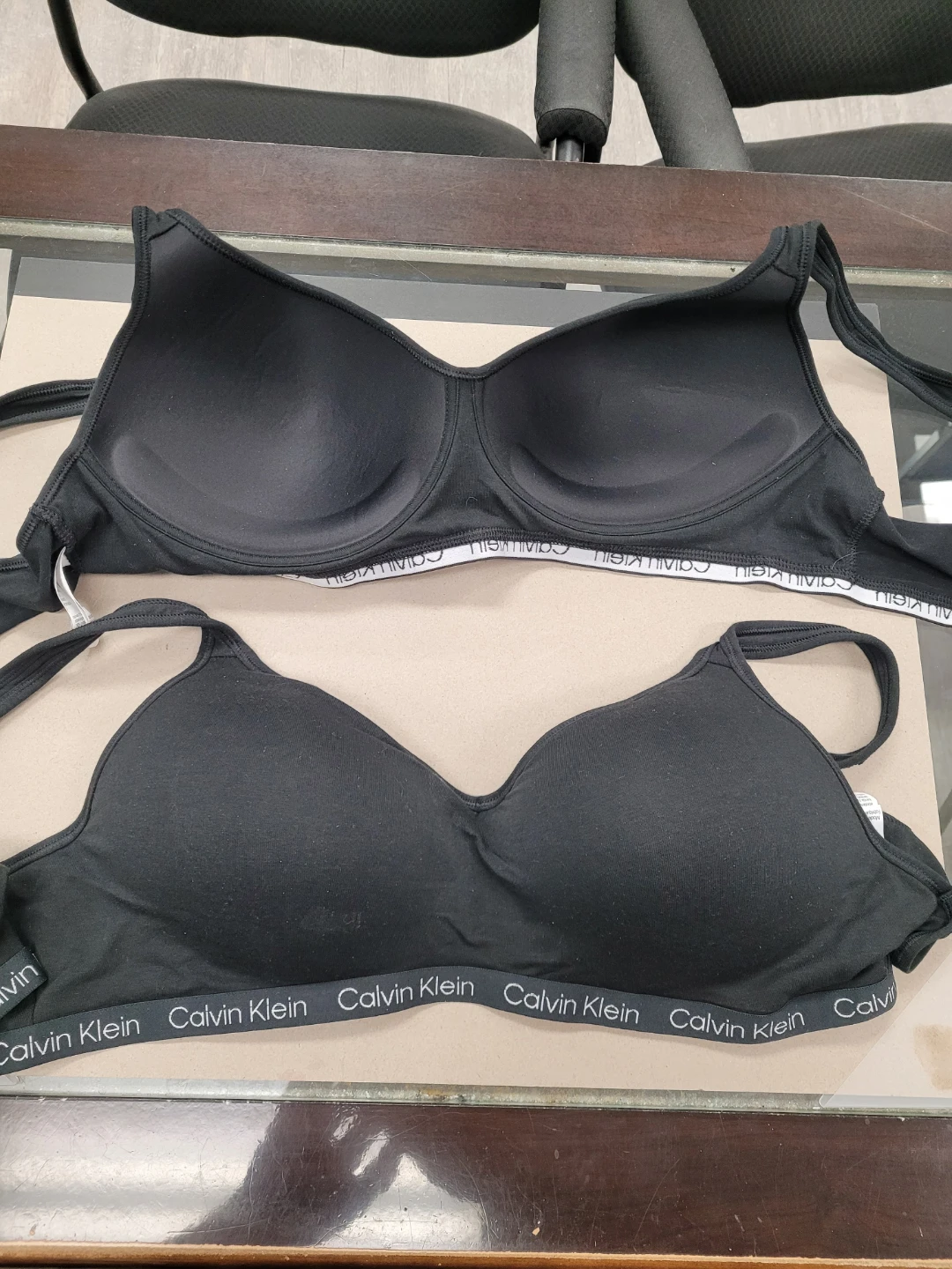 Calvin Klein Bras - XL/TG/EG/GG - Black & Pink