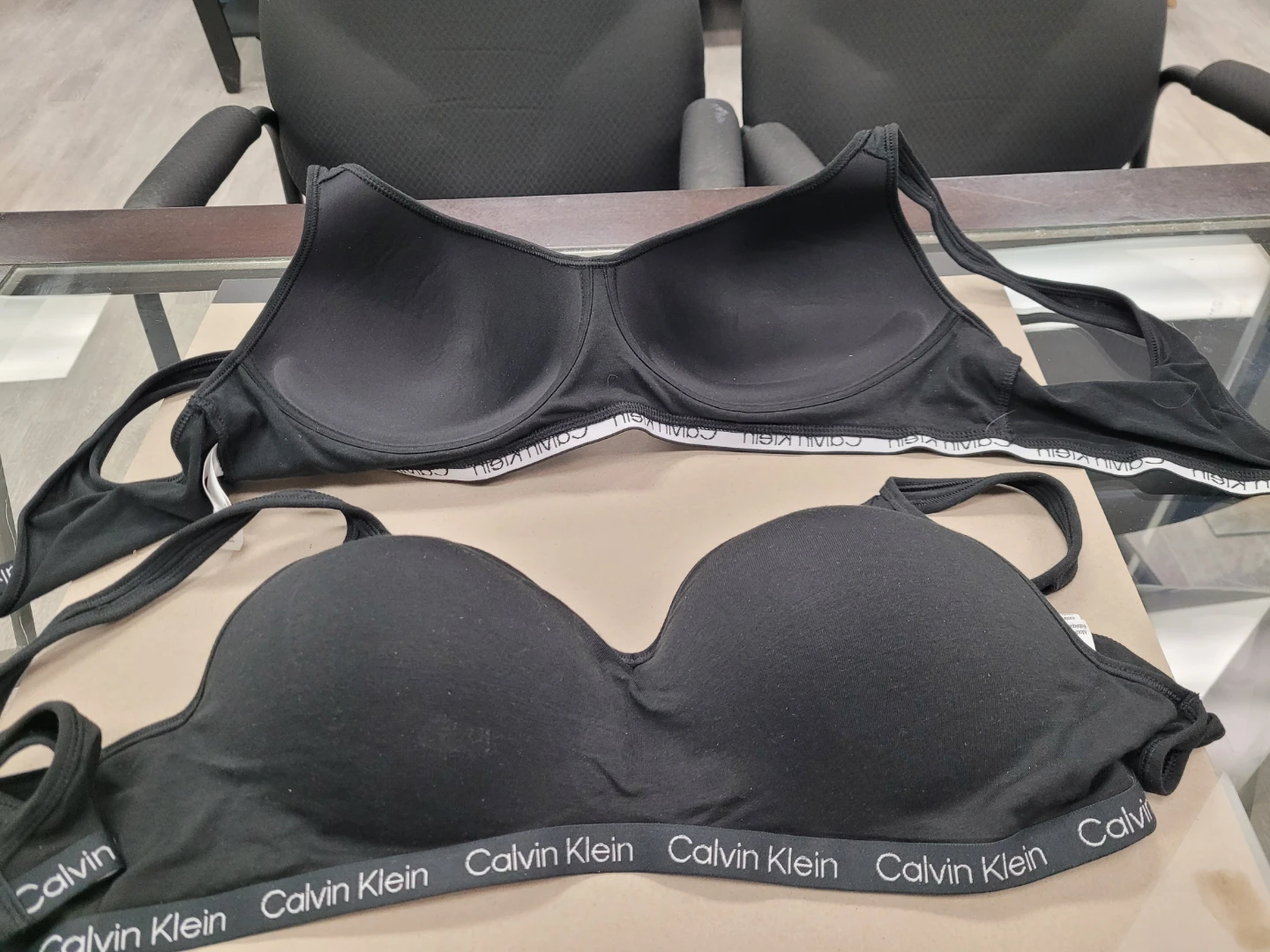 Calvin Klein Bras - XL/TG/EG/GG - Black & Pink - photo 2
