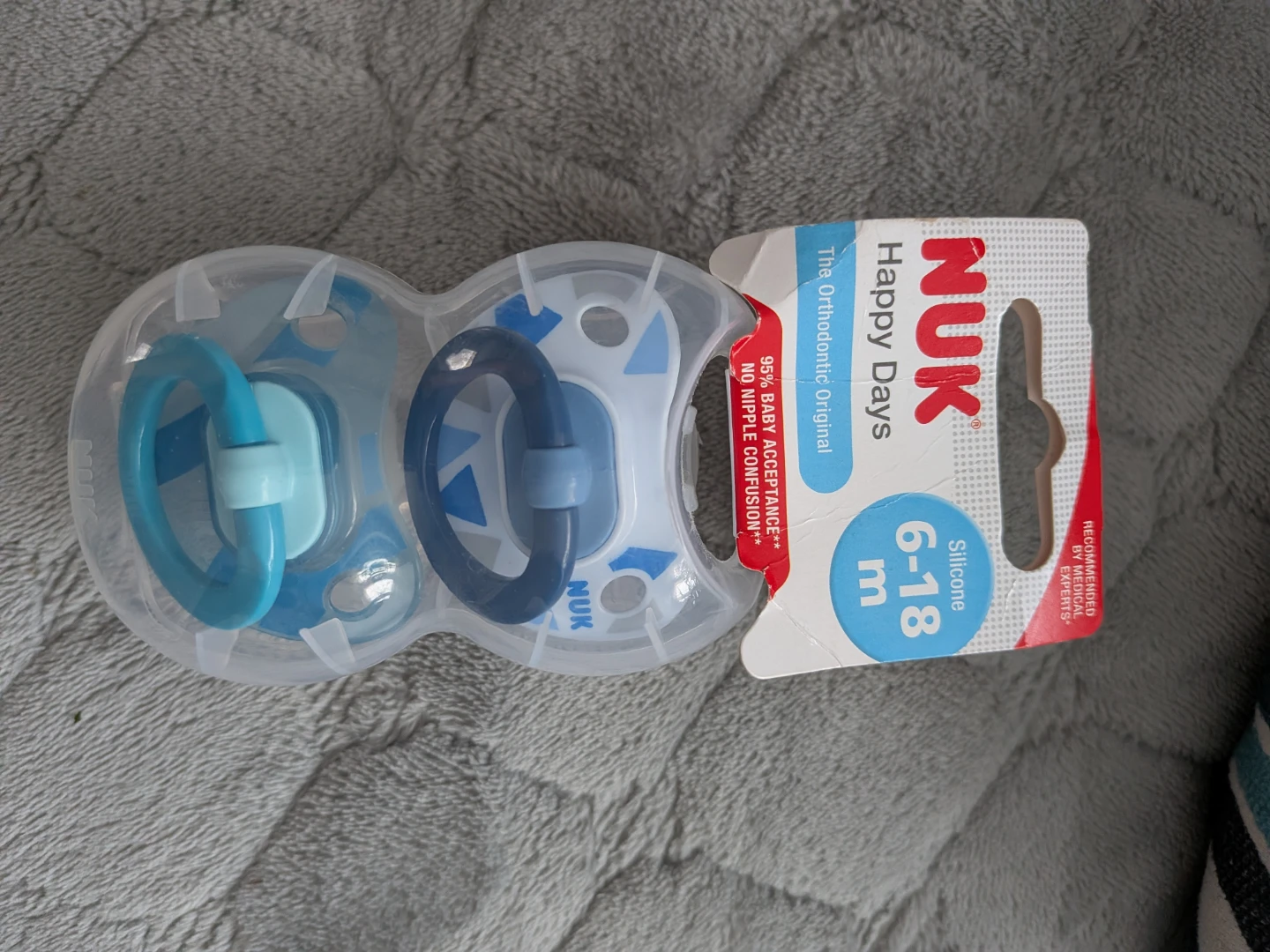 NUK Happy Days Silicone Pacifiers 6-18 Months