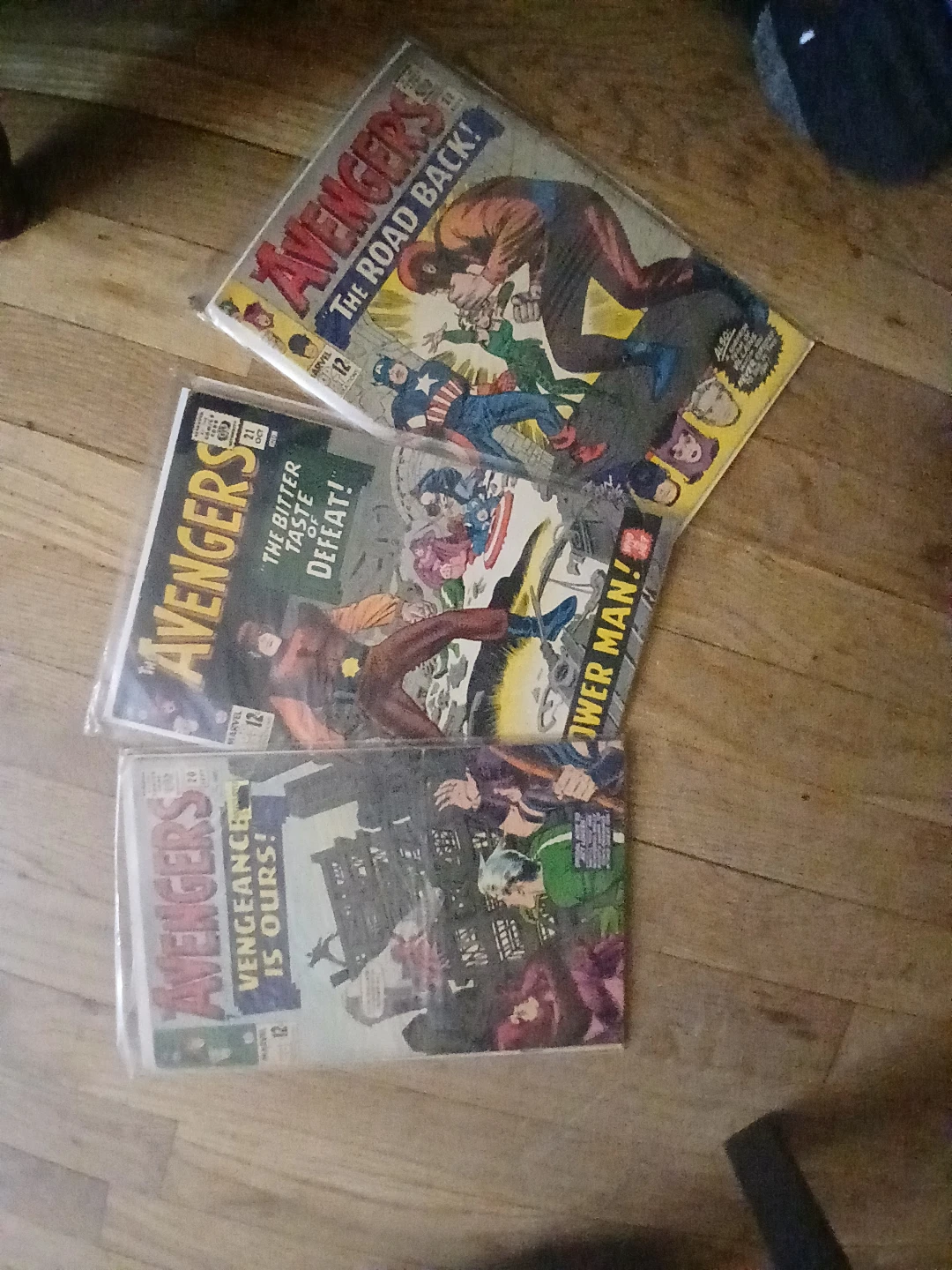 Vintage Avengers marvel comics Lot - photo 2