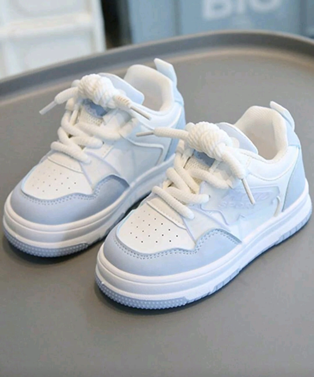 Kids' White and Blue Sneakers. Size EUR21