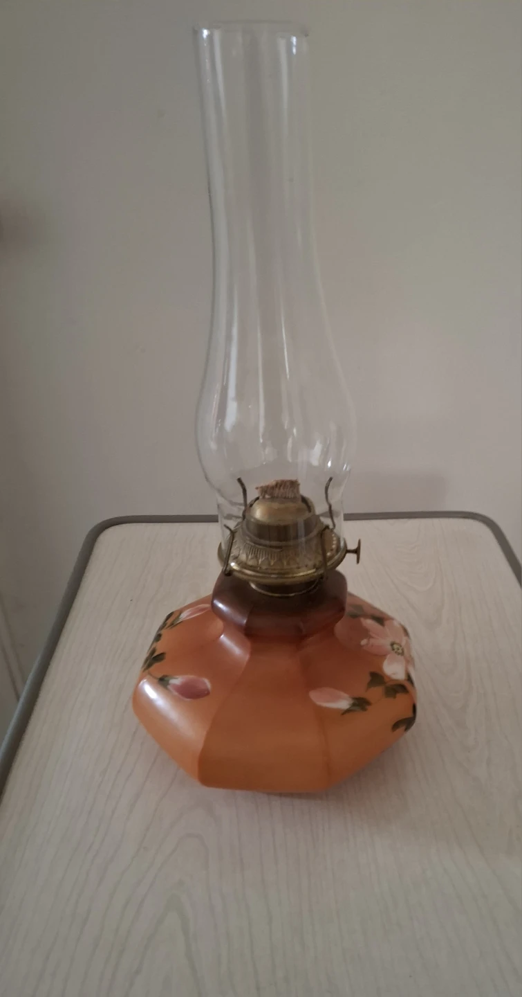 Vintage Floral Oil Lamp - photo 3