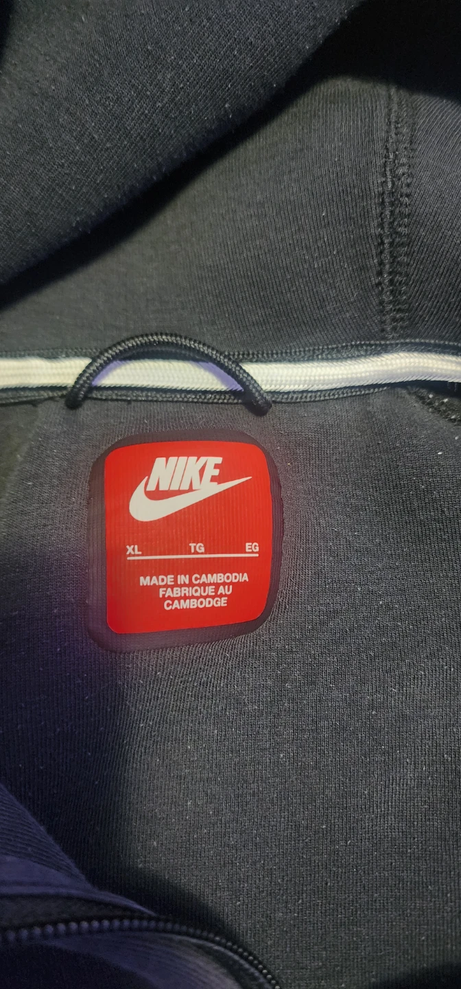 Nike Tech Fleece XL - photo 4