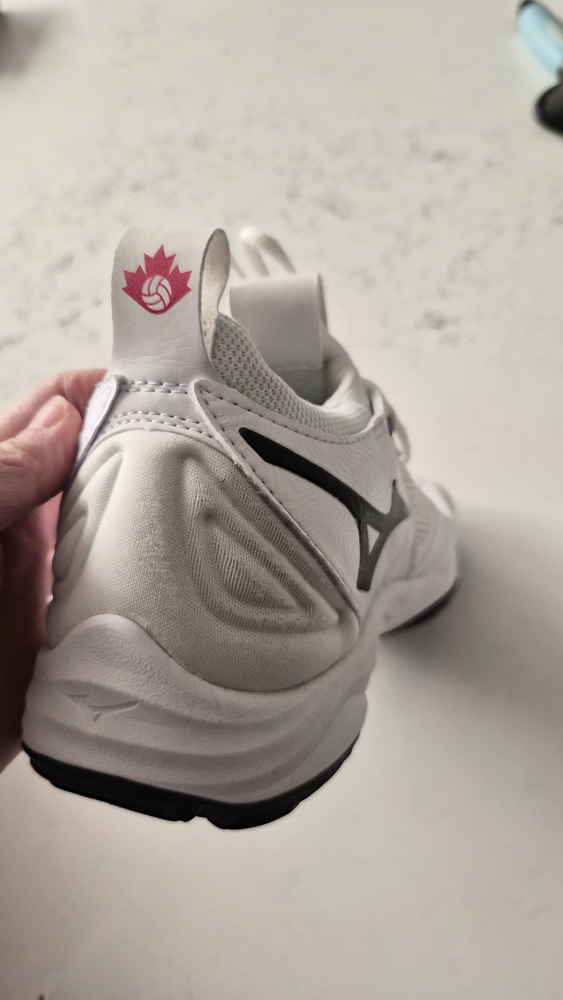 Volleyball Shoes Mizuno Wave Momentum 3 Team Canada W size 6 - photo 2