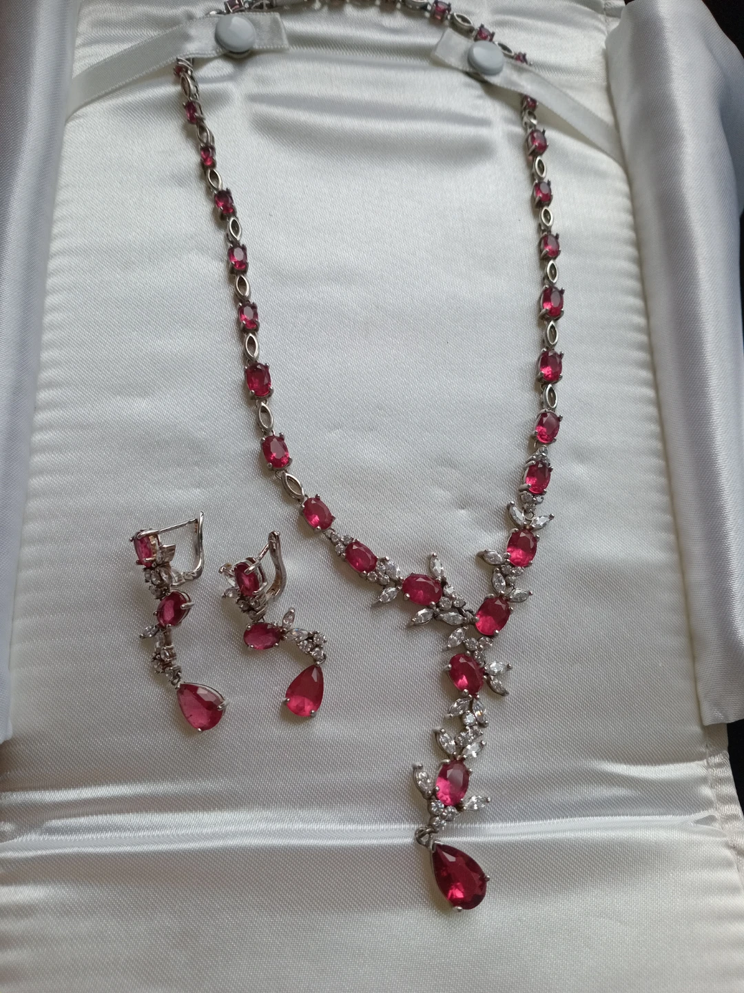 Red Gemstone Necklace and Earrings Set