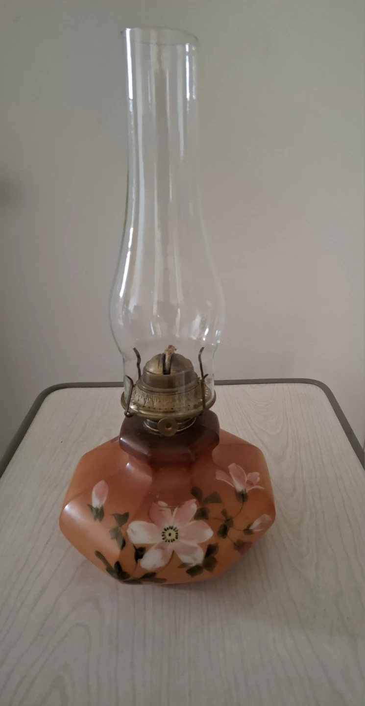 Vintage Floral Oil Lamp