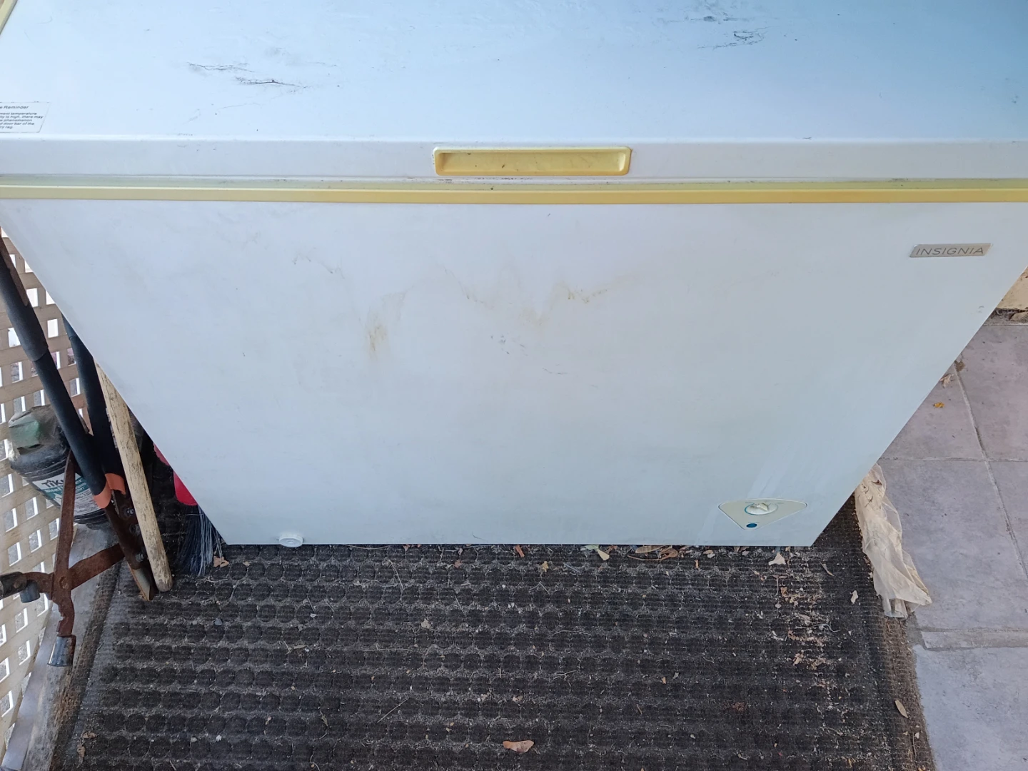 Insignia Chest Freezer