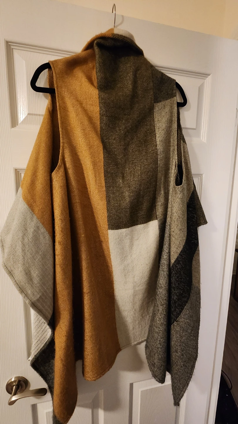 Colorblock Blanket Scarf Vest - photo 2