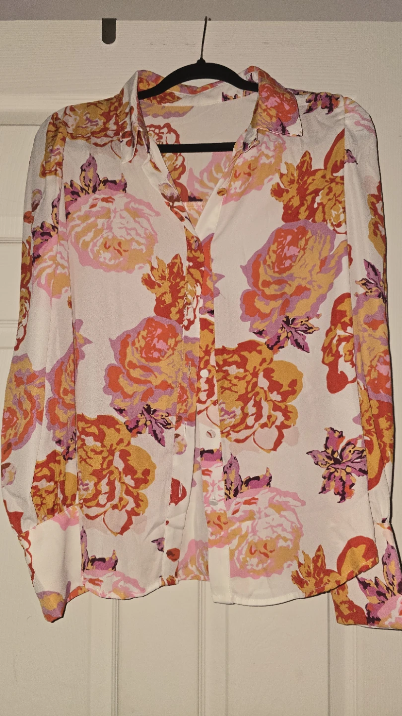 Retro Floral Print Button-Up Blouse
