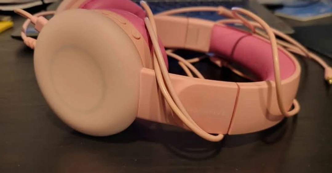 BIGGERFIVE Kids Headphones with LED Lights - Pink/Purple - photo 2