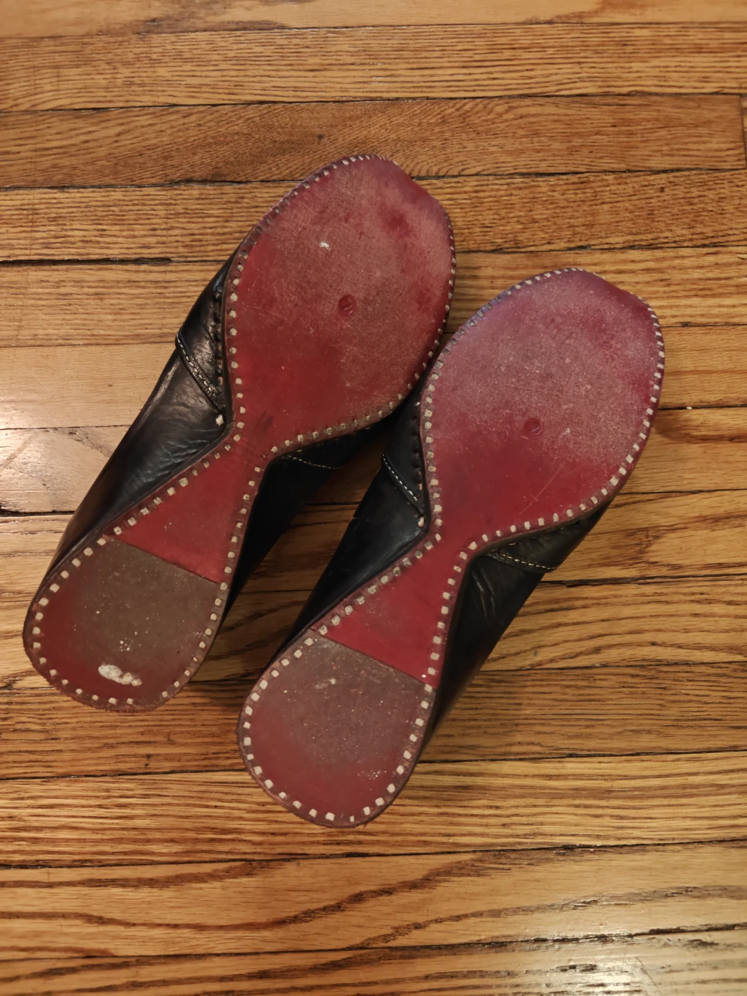 Black Leather Punjabi Jutti Shoes - photo 2