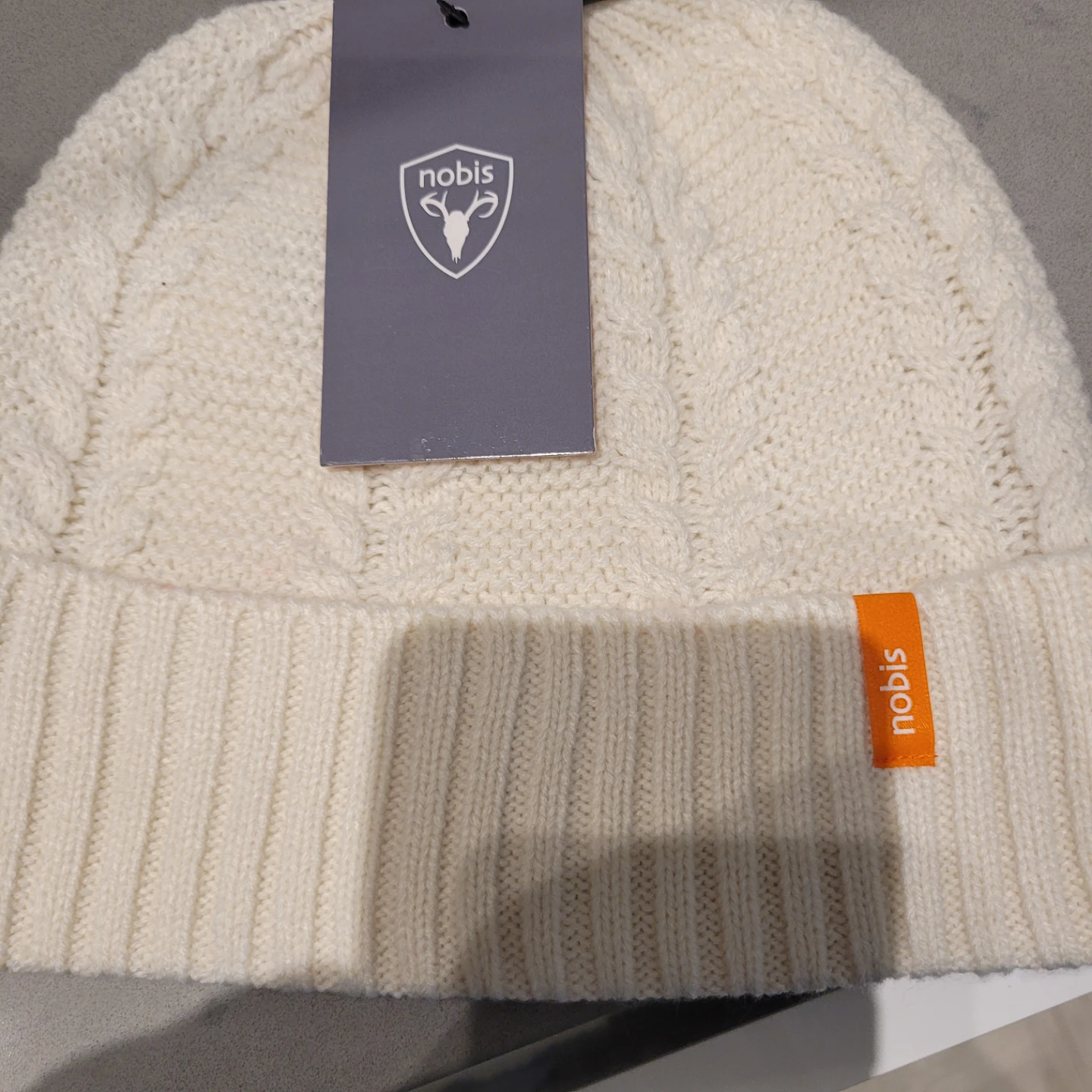 BNWT $50 Nobis White Cable Knit Beanie - photo 2