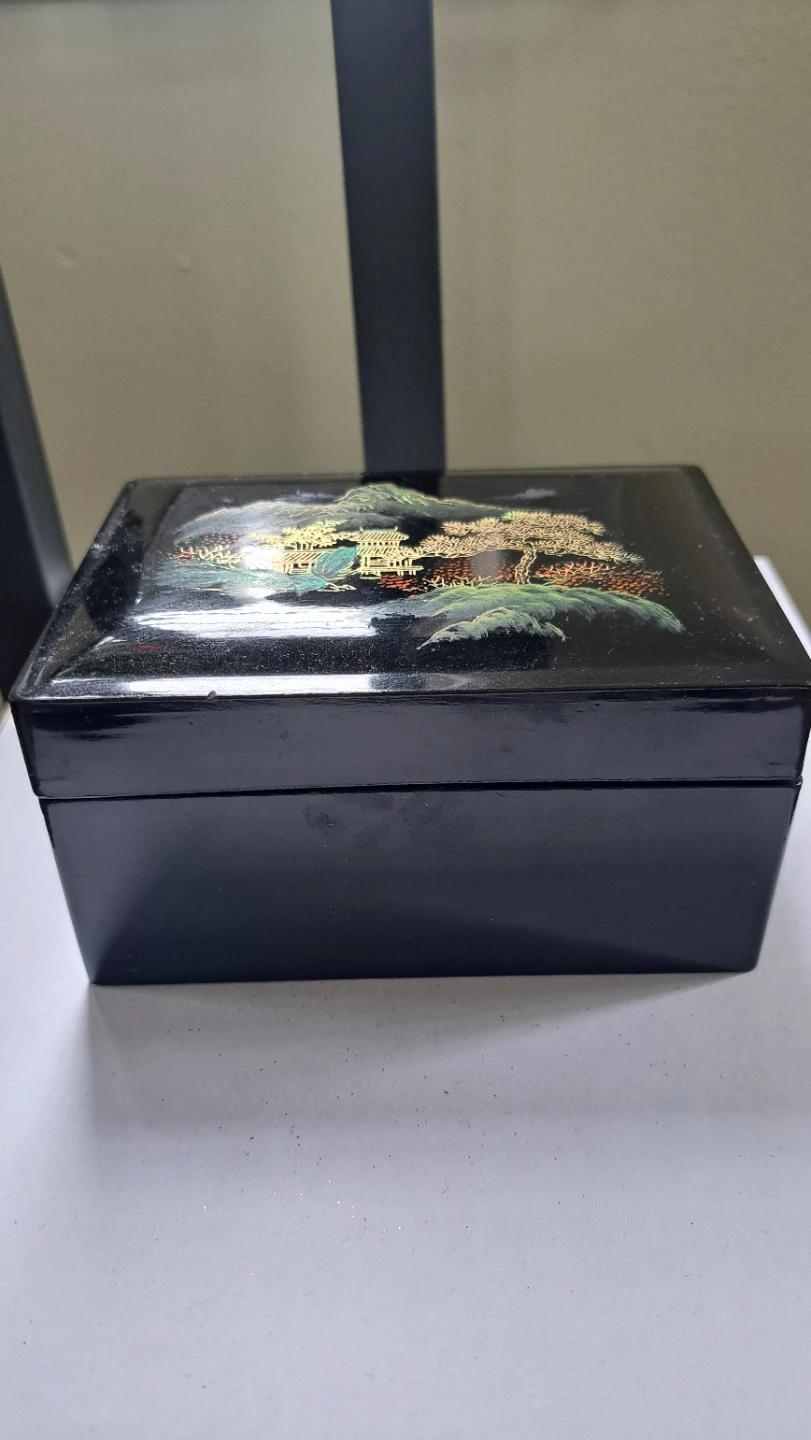 Decorative Black Lacquer Trinket Box - photo 2