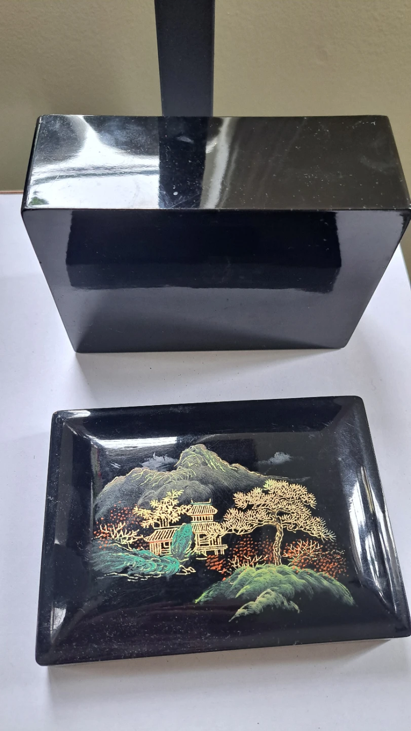 Decorative Black Lacquer Trinket Box - photo 4