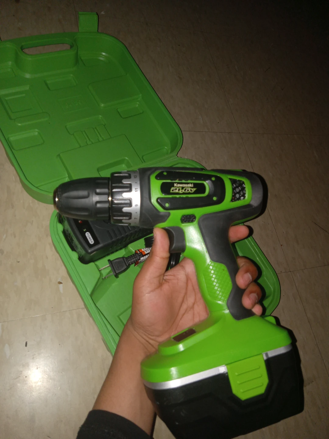 Kawasaki Drill with Case and Charger needs a new battery - photo 3