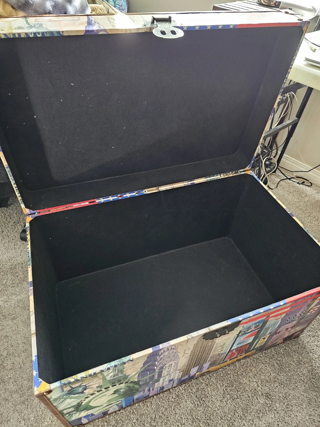 New York storage trunk - photo 3