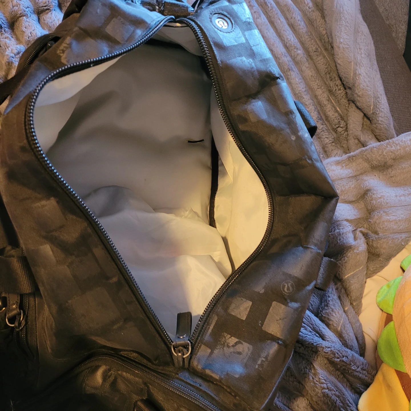 $100 Lululemon Black Backpack /Duffel Bag - photo 5