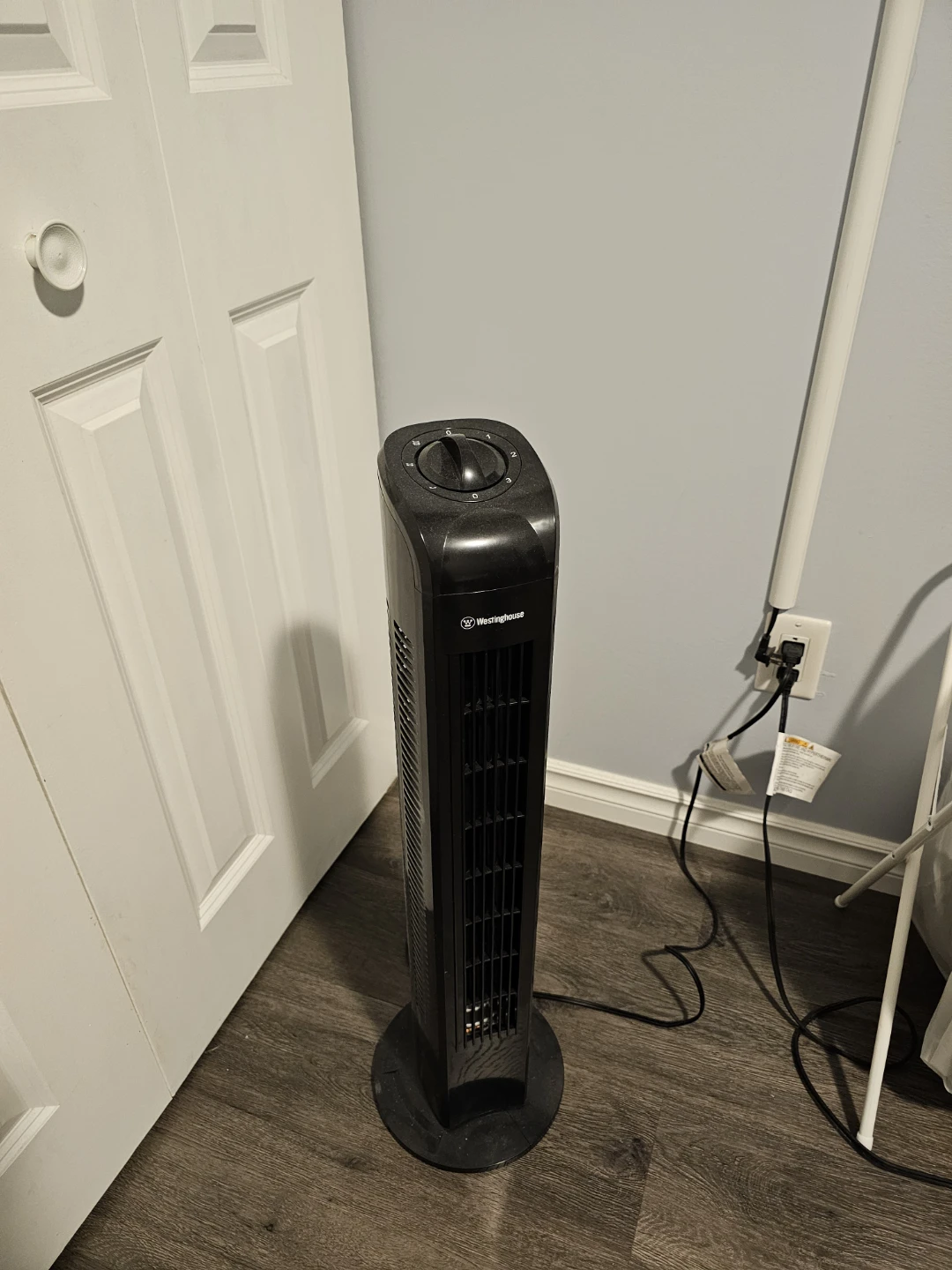 Westinghouse 31" Oscillating Vertical Fan