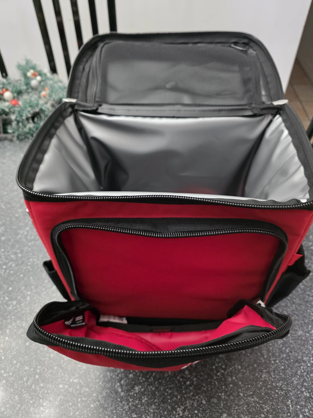 Milwaukee Red and Black Insulated Jobsite Cooler Bag - photo 5