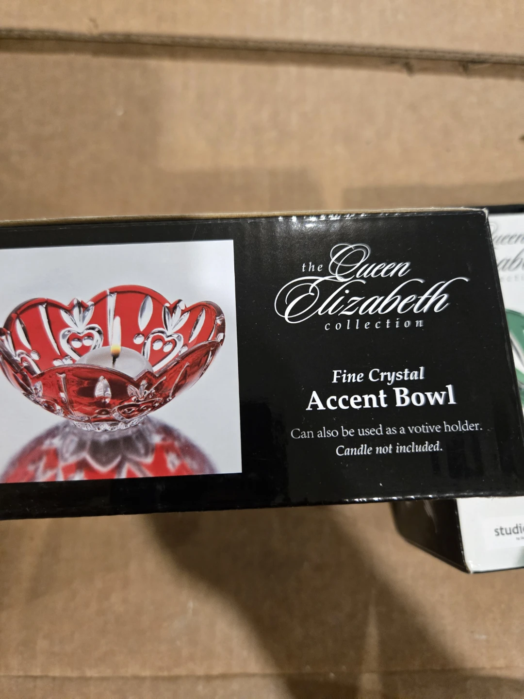 Fine Crystal Accent Bowls (Red & Green) - photo 2