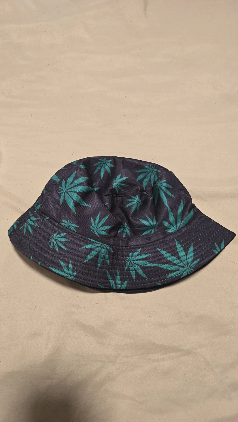 Bucket Hat with Marijuana Leaf Pattern - photo 3