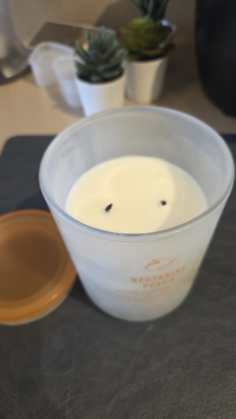 DW Nectarine Peach Scented Candle - photo 2