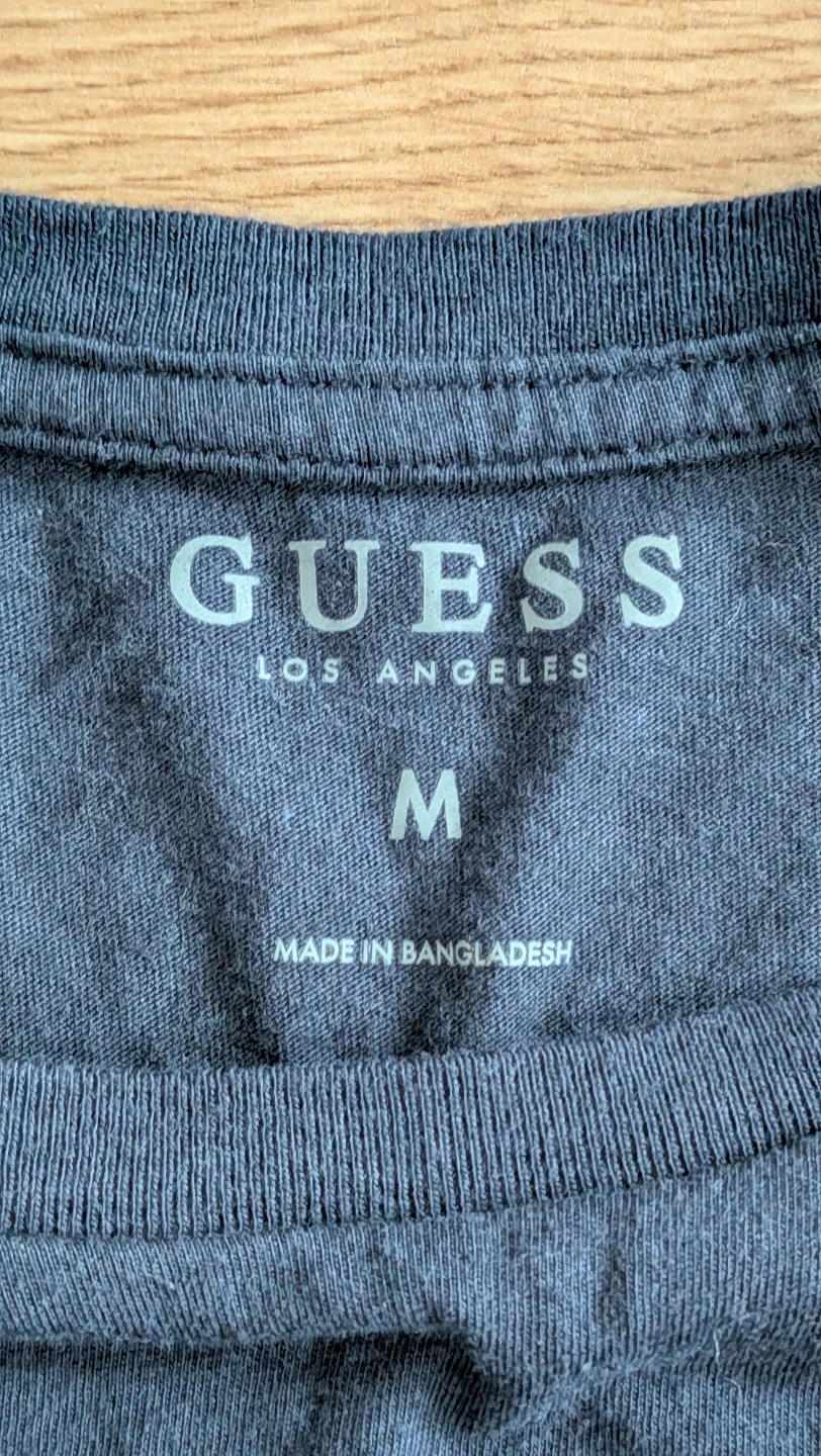 Men's Guess T Shirt - Size M - Small Logo Tee - Black - photo 2